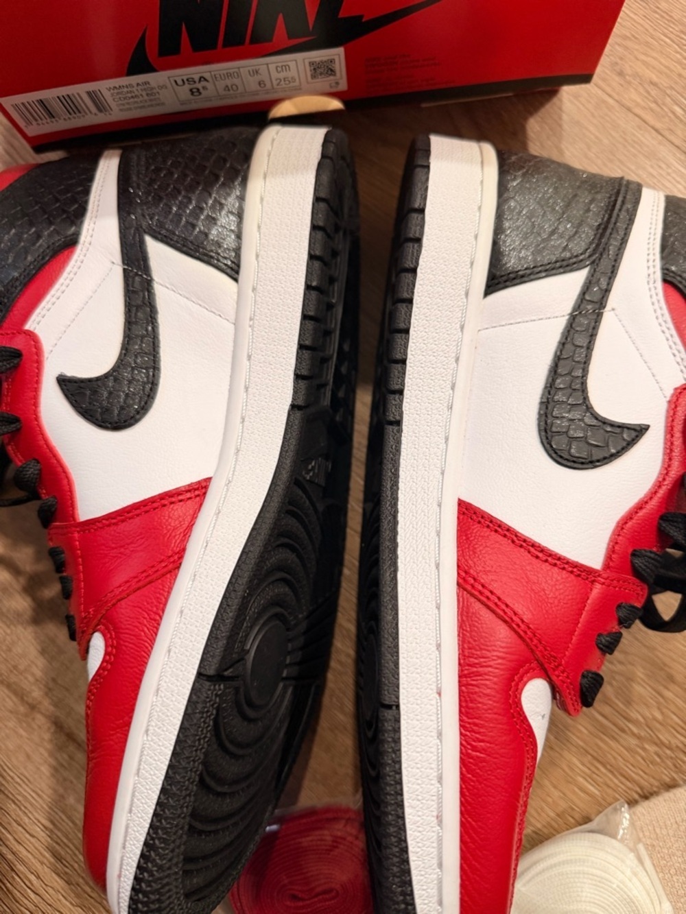 Jordan Men’s Red/White/Black Low-Top Sneakers